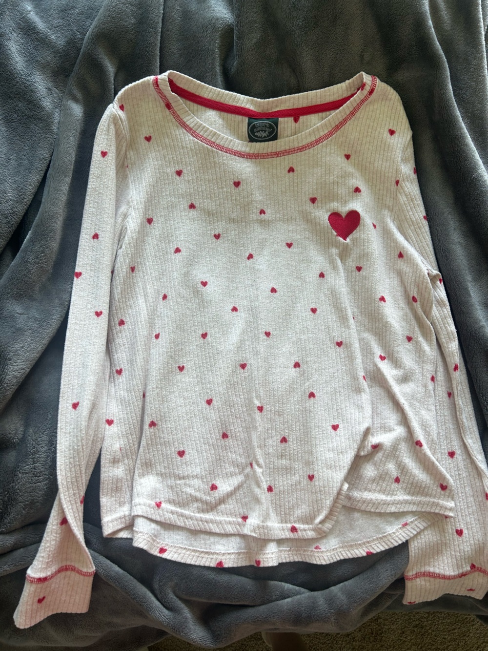 Laura Ashley Cream/Red Long-Sleeve Heart Print Pajama Top